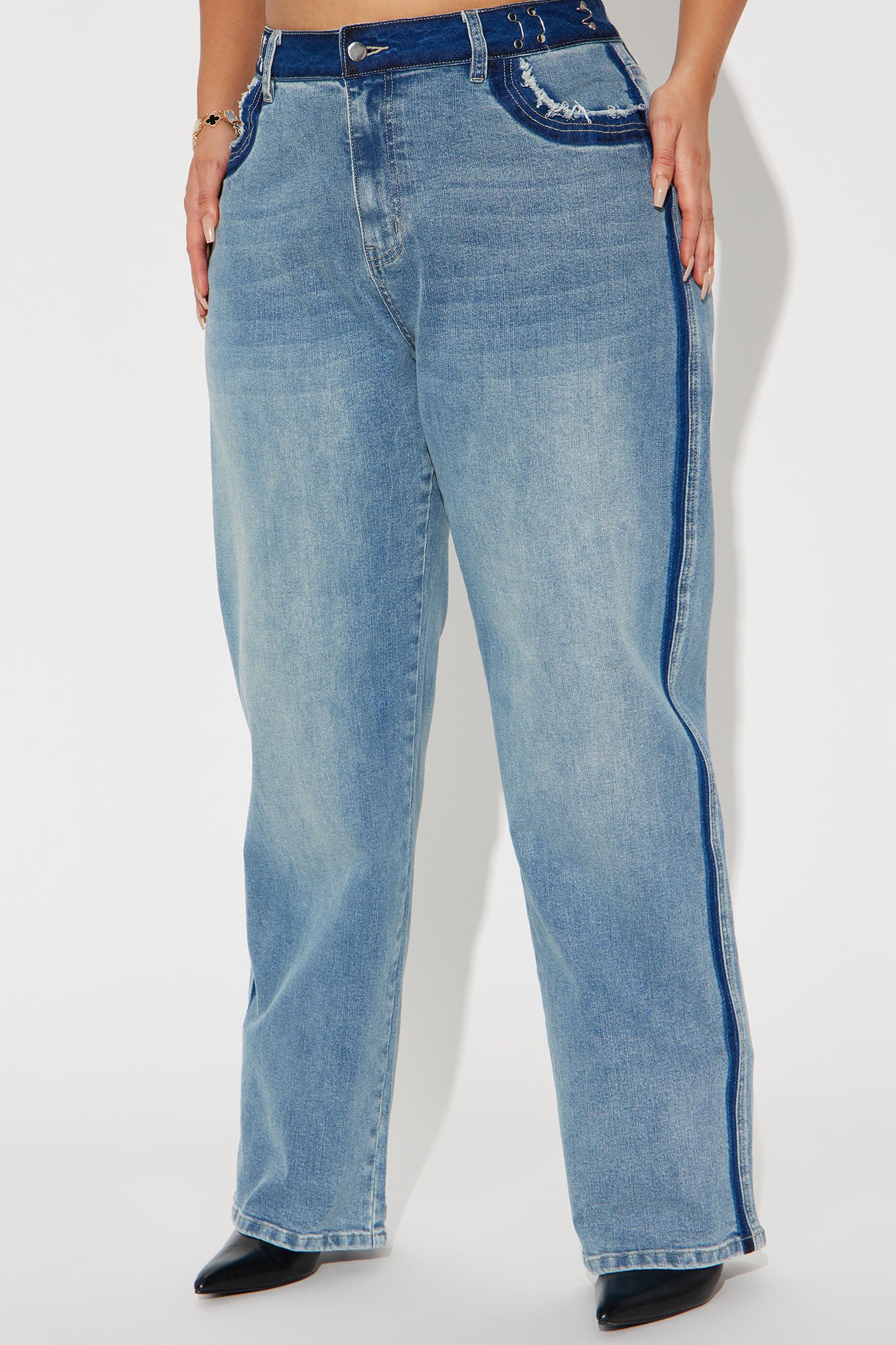 Play Your Games Stretch Baggy Jean - Light Wash - Image 6