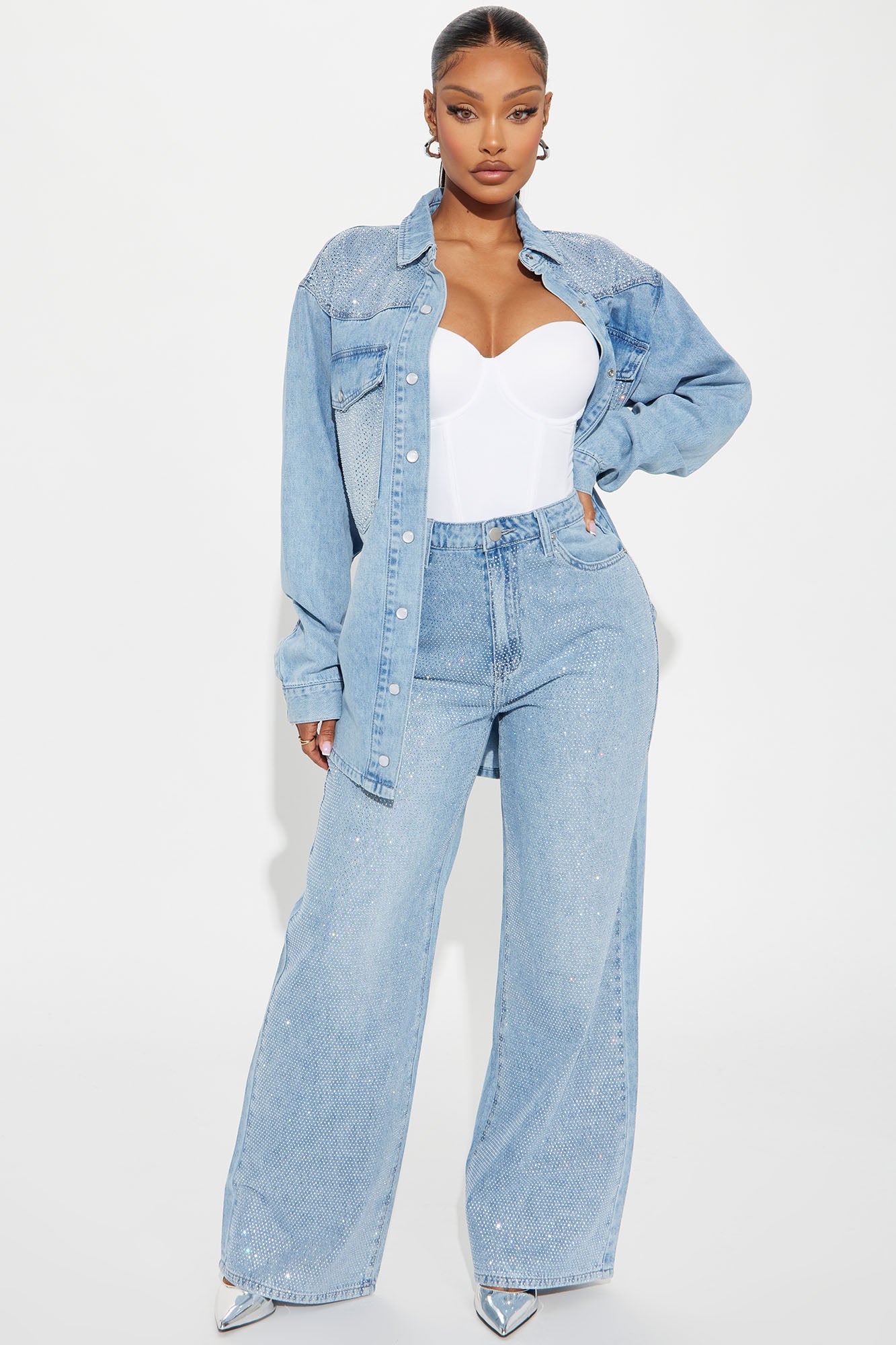 Better Perspective Embellished Baggy Jeans - Light Wash - Image 3