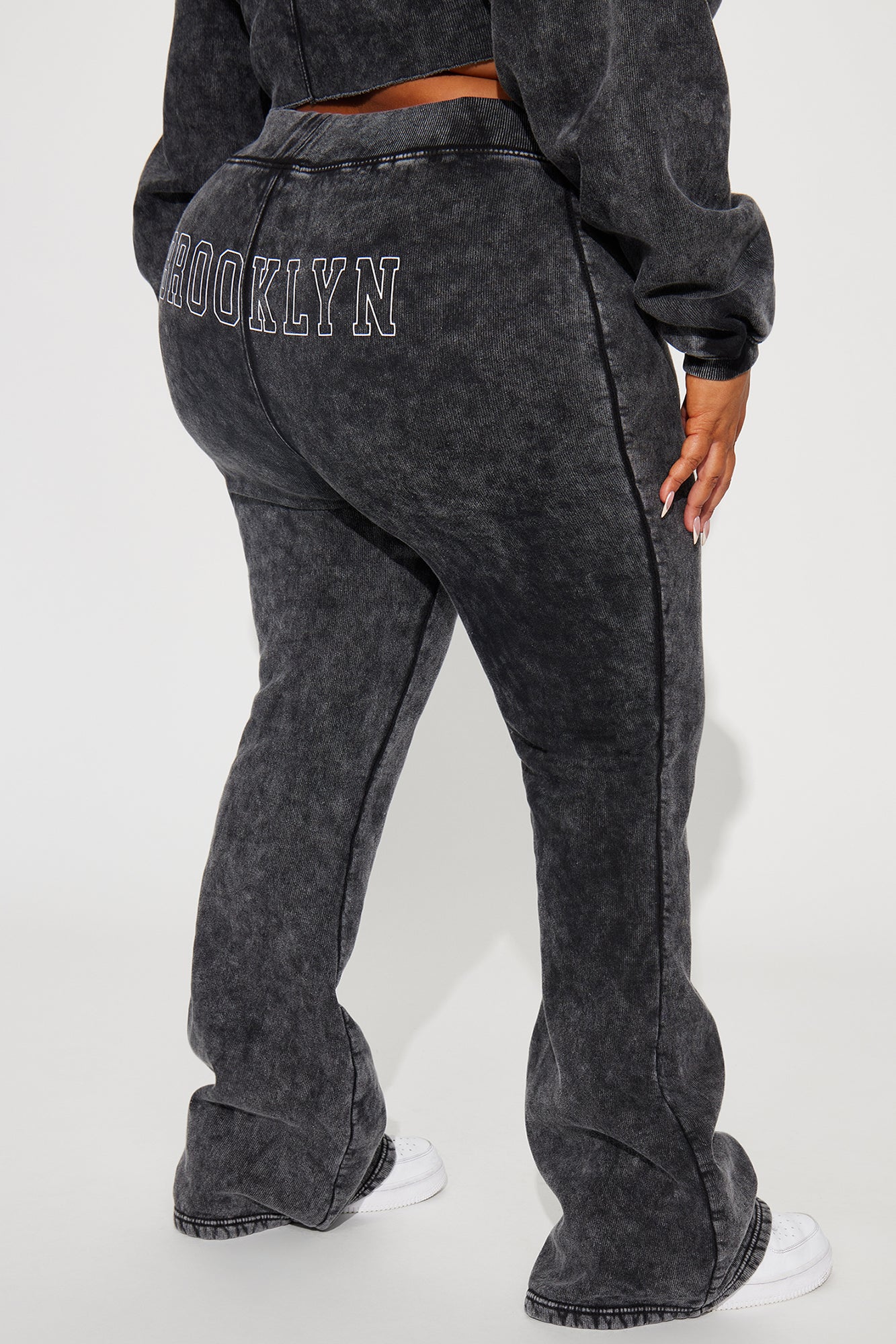 Brooklyn City Washed Sweatpants - Black Wash - Image 8