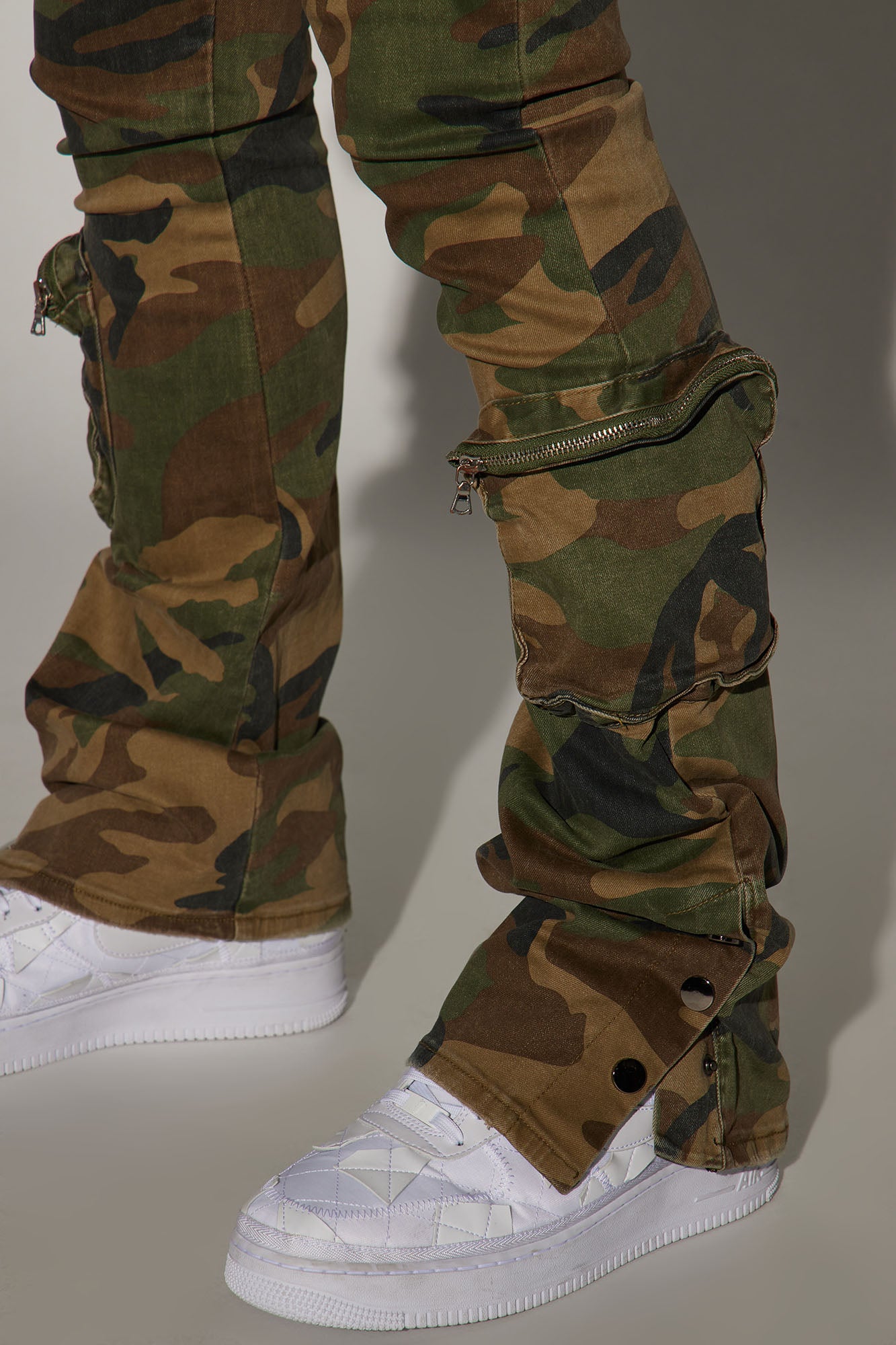 Round Up Stacked Skinny Flare Pants - Camouflage - Image 3