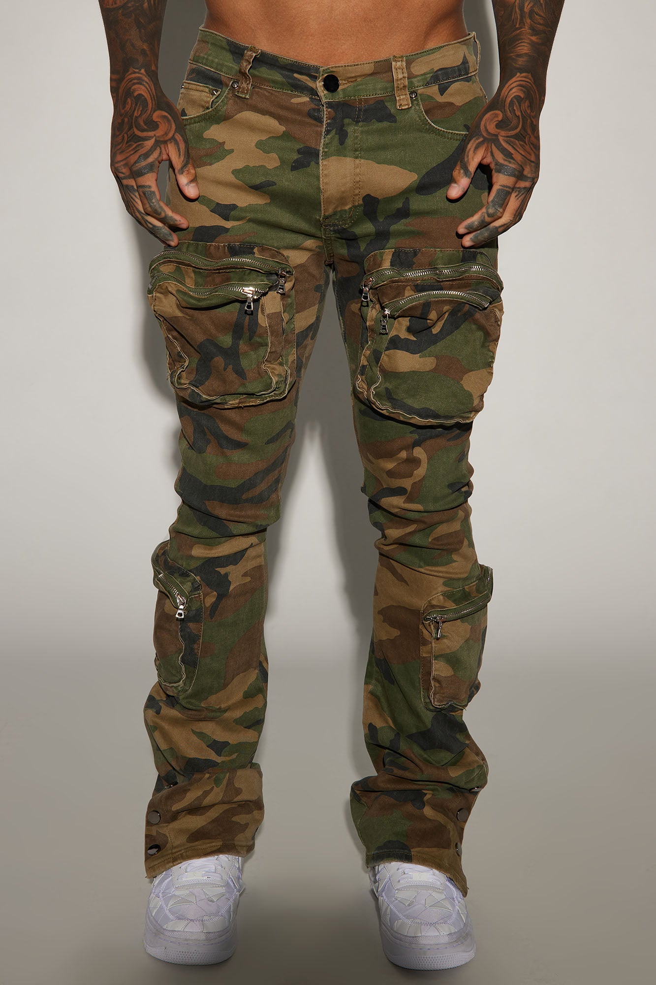 Round Up Stacked Skinny Flare Pants - Camouflage - Image 4