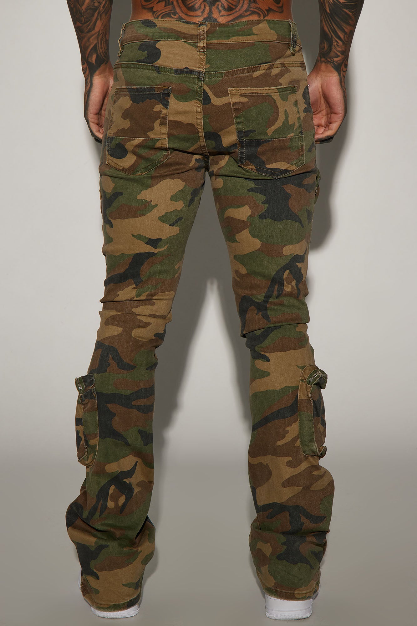 Round Up Stacked Skinny Flare Pants - Camouflage - Image 5
