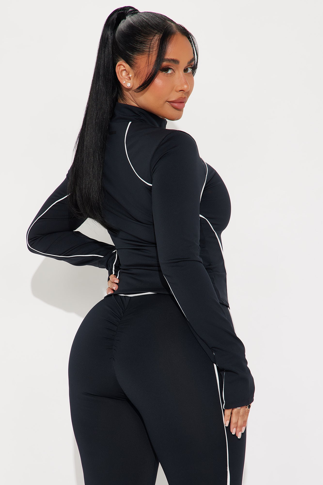 Bike Babe Elevate Active Top - Black - Image 3