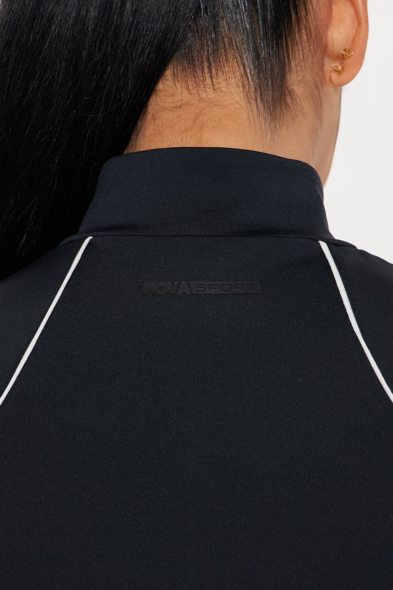 Bike Babe Elevate Active Top - Black - Image 4