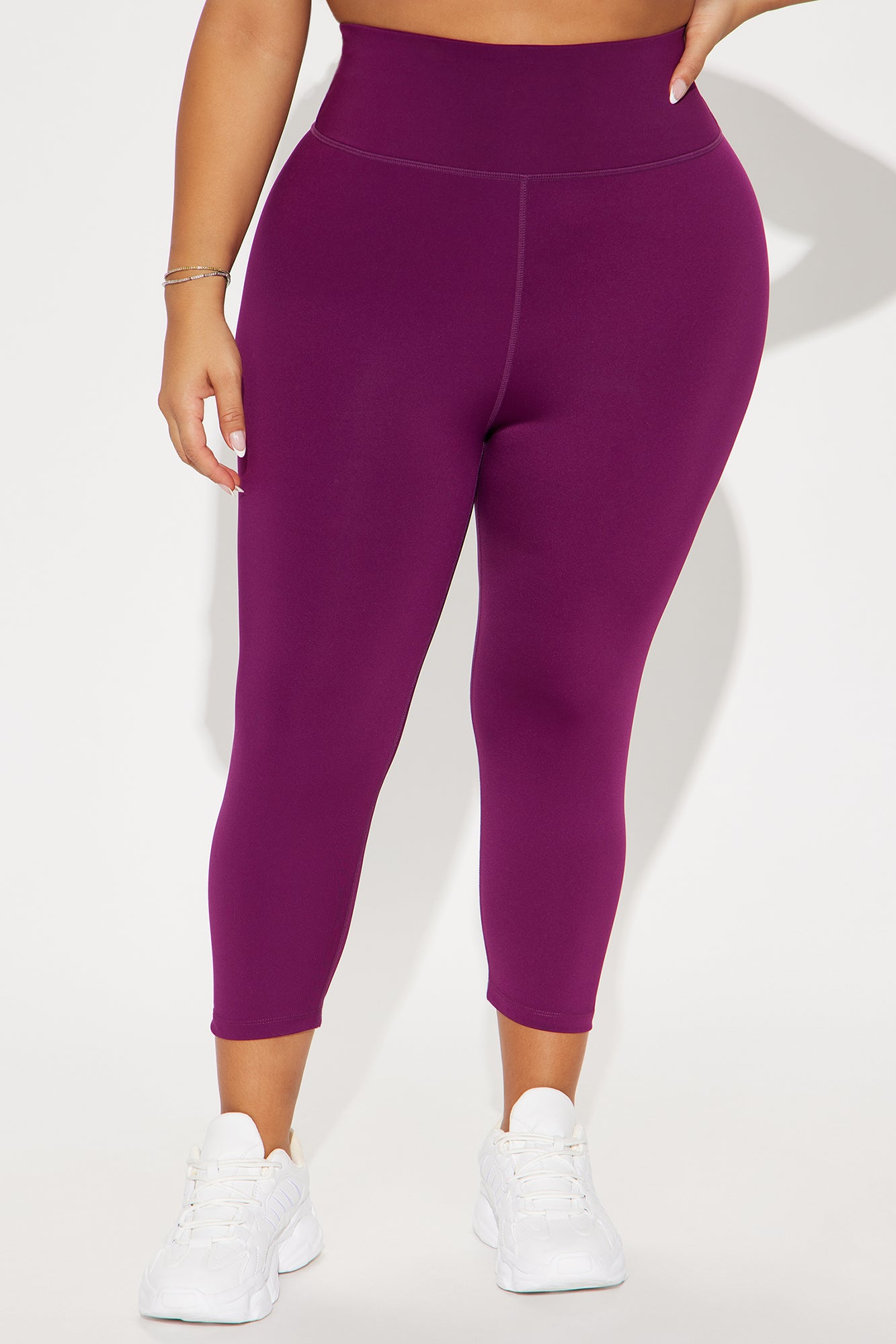 Run It Up Elevate Capri Active Legging - Plum - Image 6