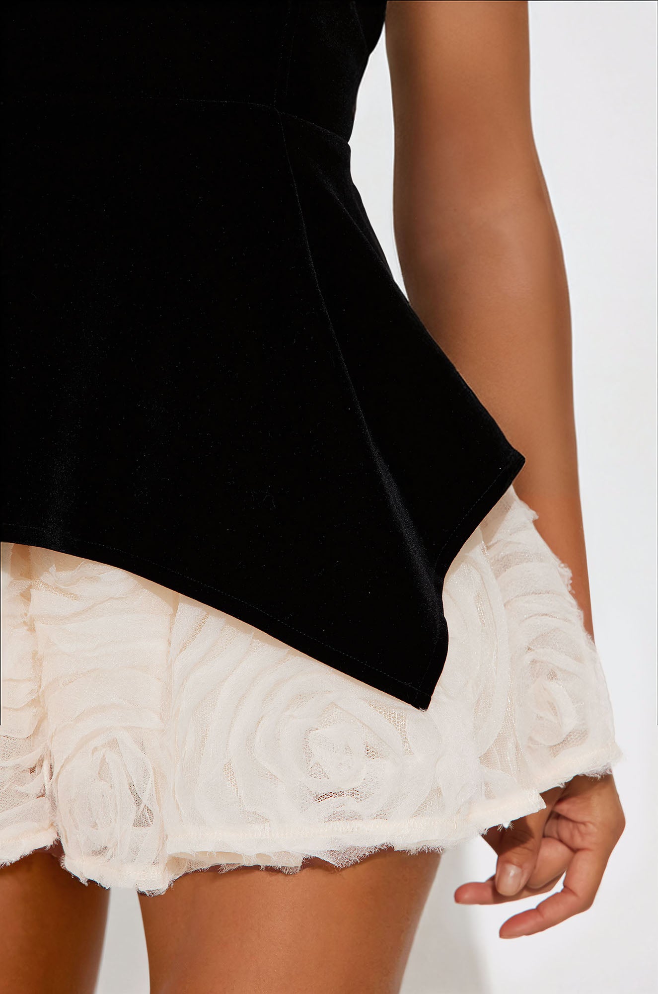 Analina Velvet Mini Dress - Black - Image 4
