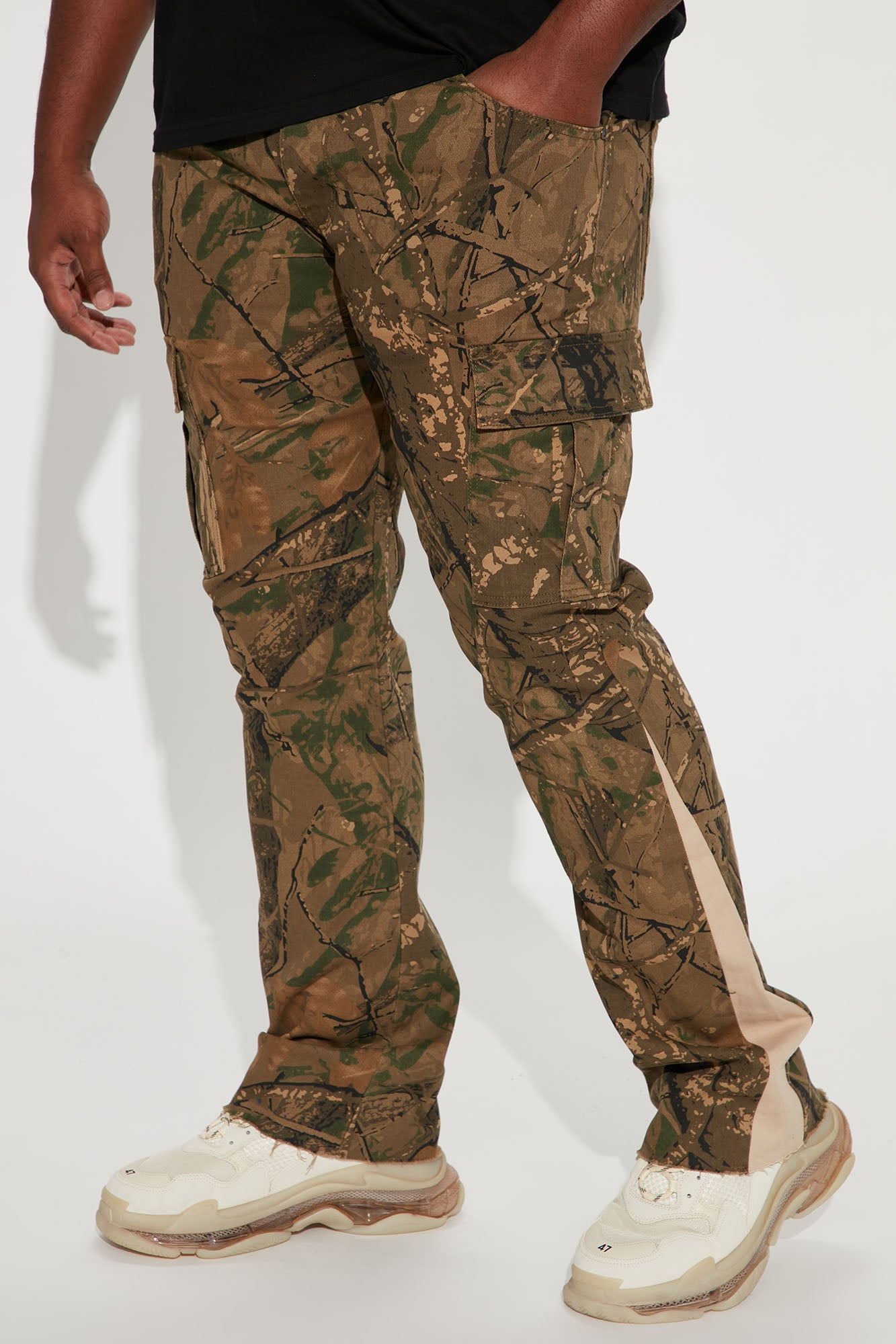 On The Hunt Skinny Flared Cargo Pants - Camouflage - Image 7