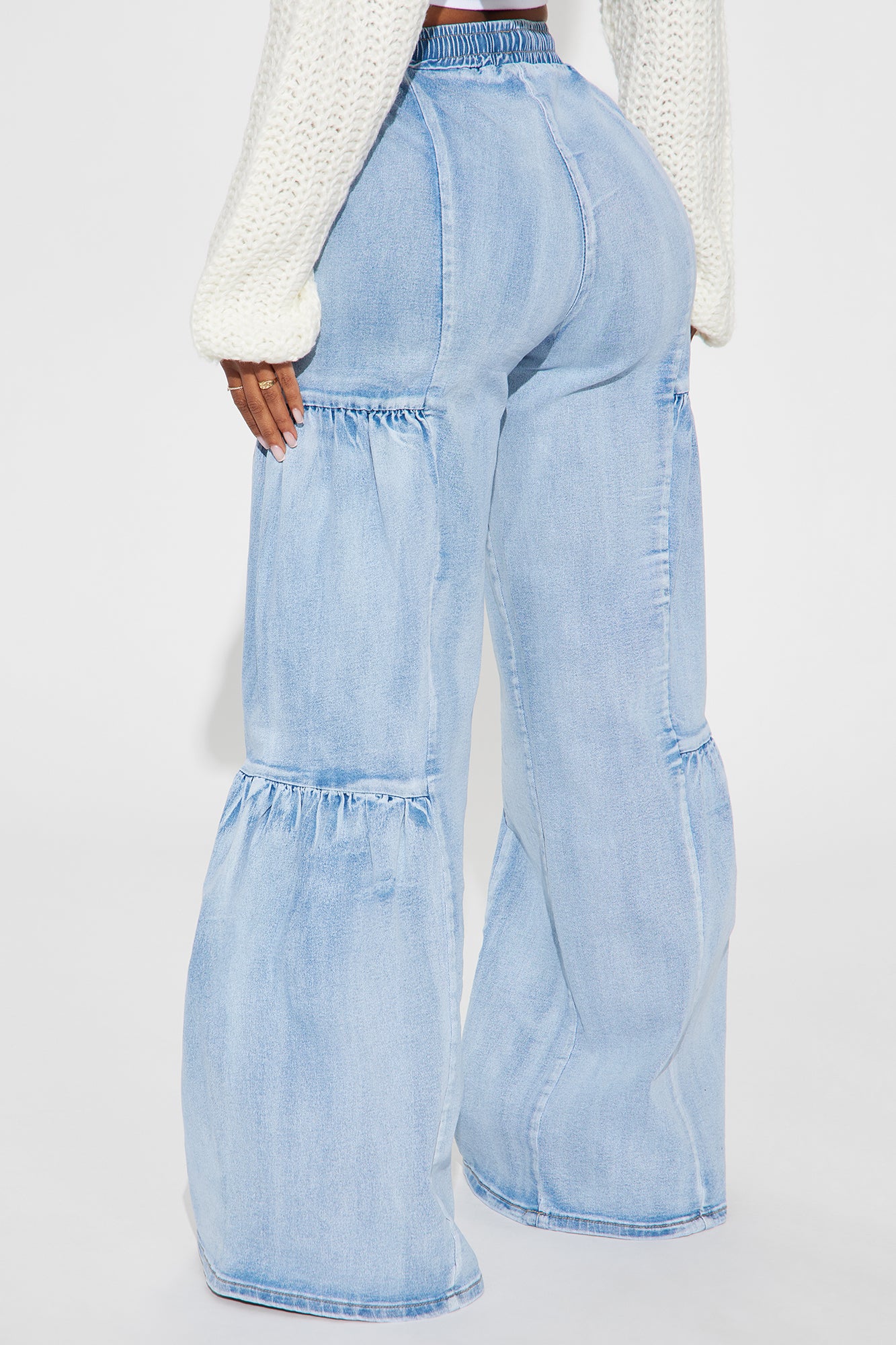 Tall Goin With The Flow Easy Fit Jeans - Light Wash - Image 3