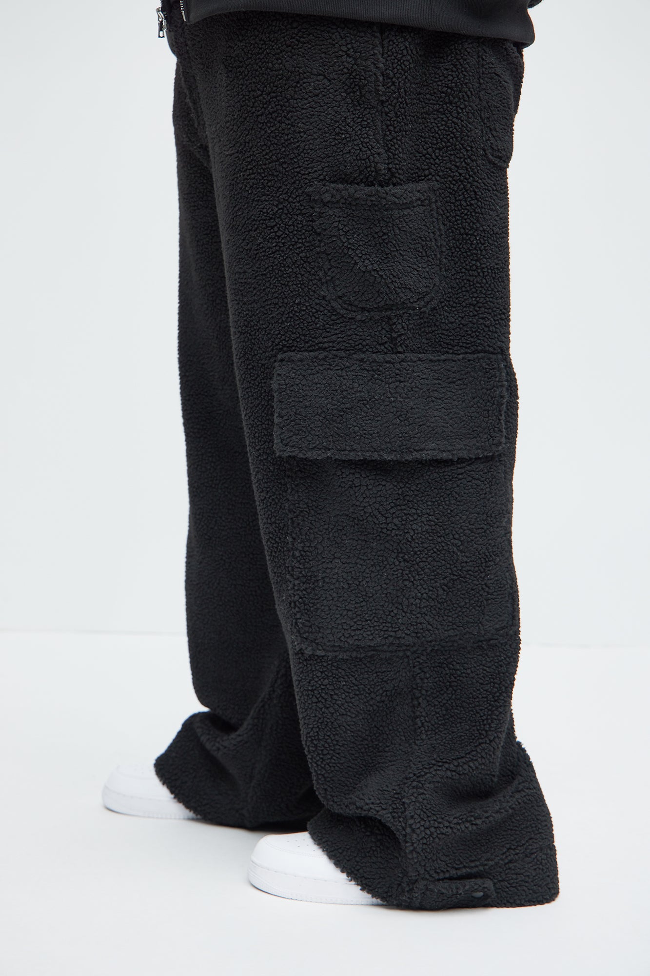 Axel Polar Fleece Baggy Cargo Pants - Black - Image 8