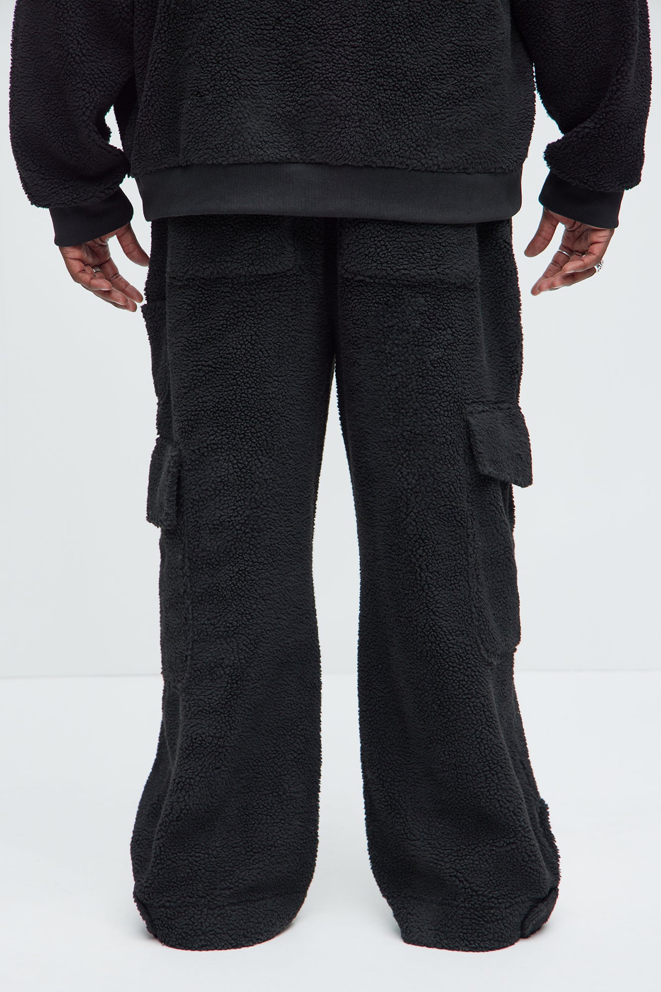 Axel Polar Fleece Baggy Cargo Pants - Black - Image 9