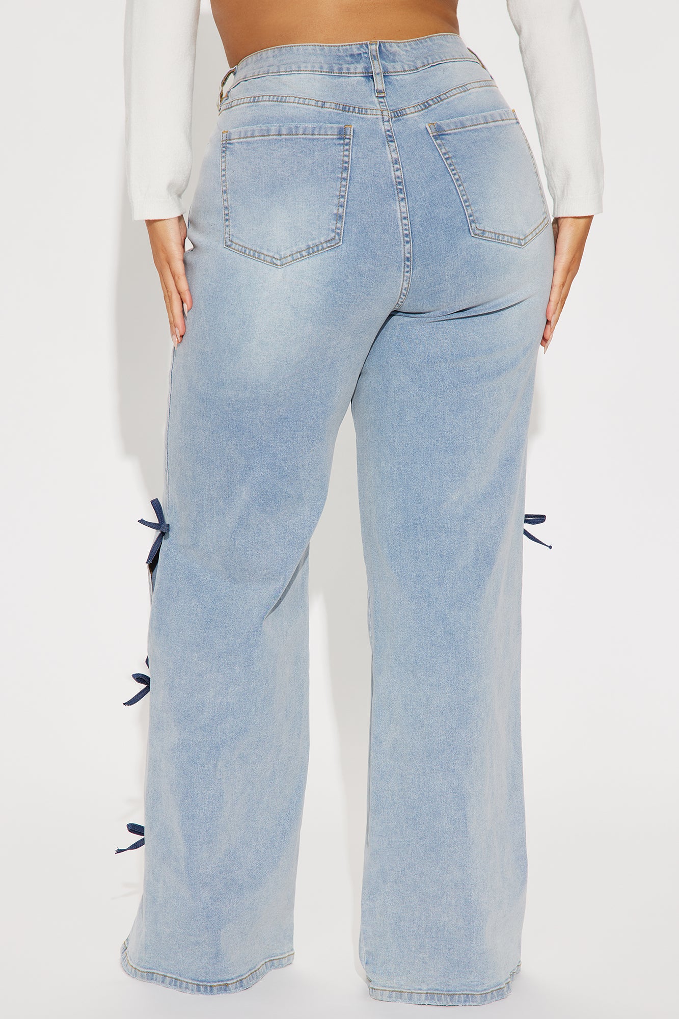 Tall Catch My Drift Stretch Bow Split Hem Jeans - Light Wash - Image 7