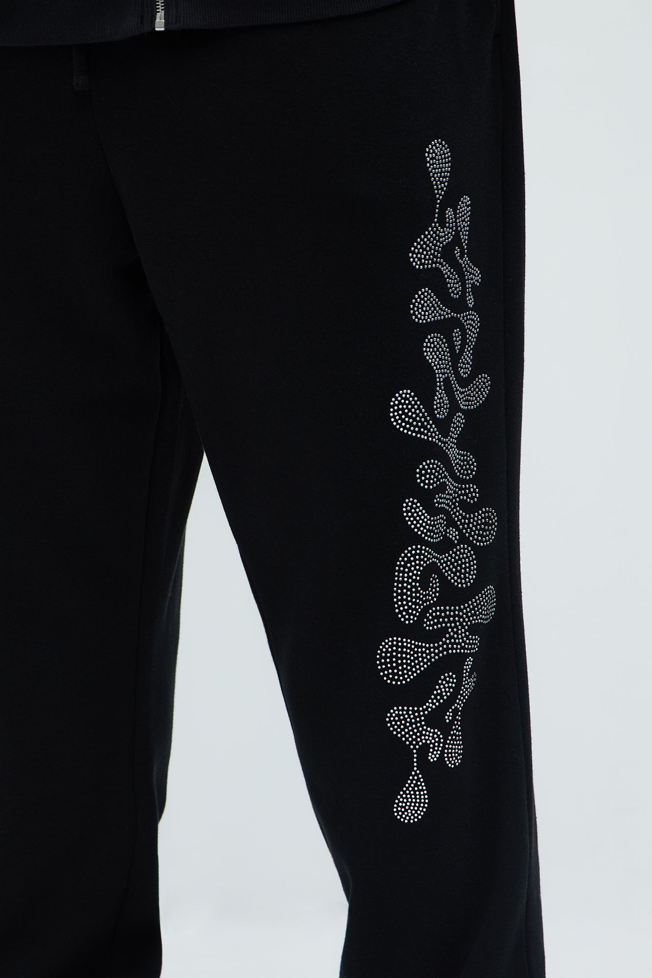 Tyson Fly High Oversized Jogger - Black - Image 8