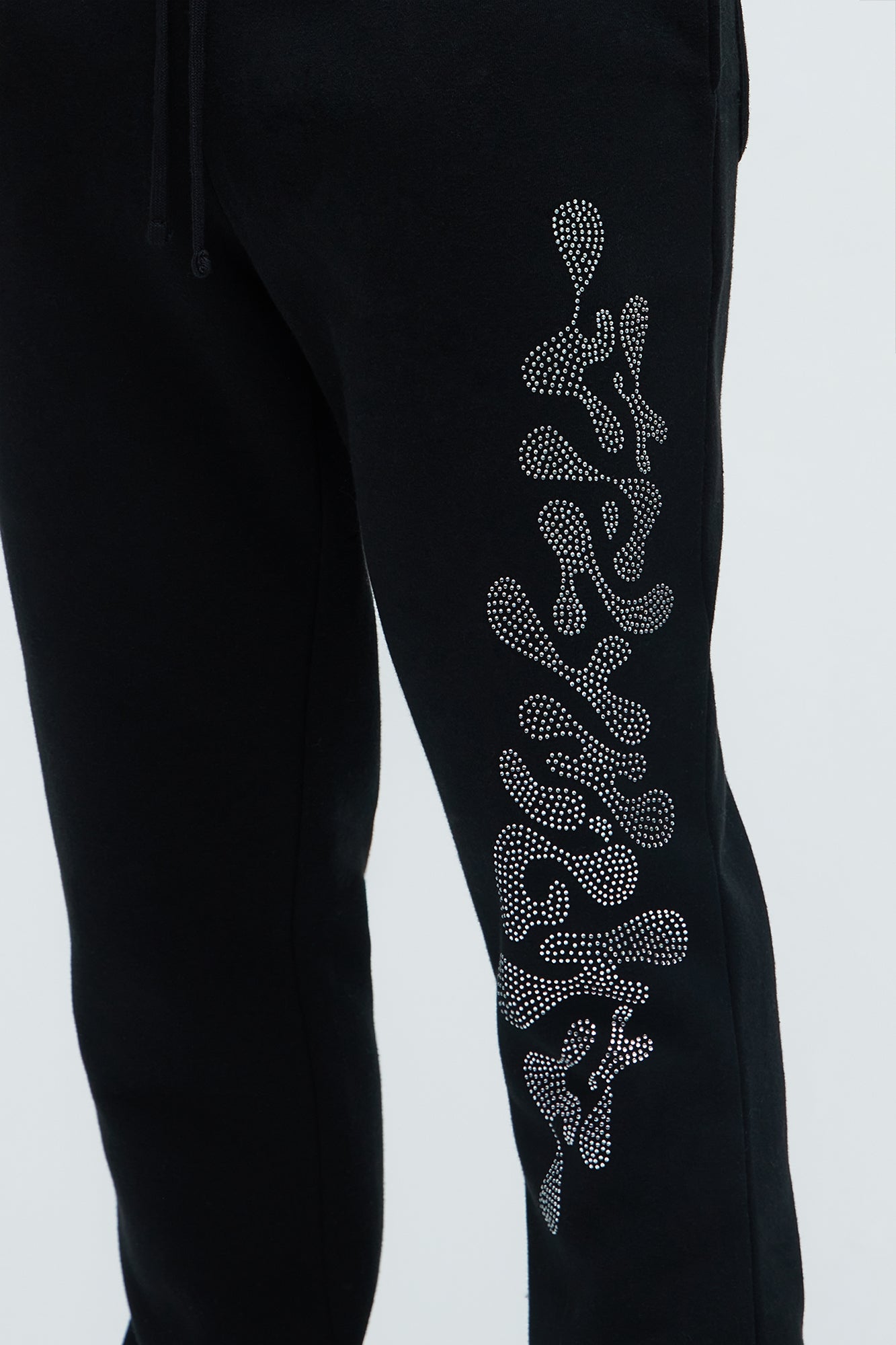Tyson Fly High Oversized Jogger - Black - Image 4