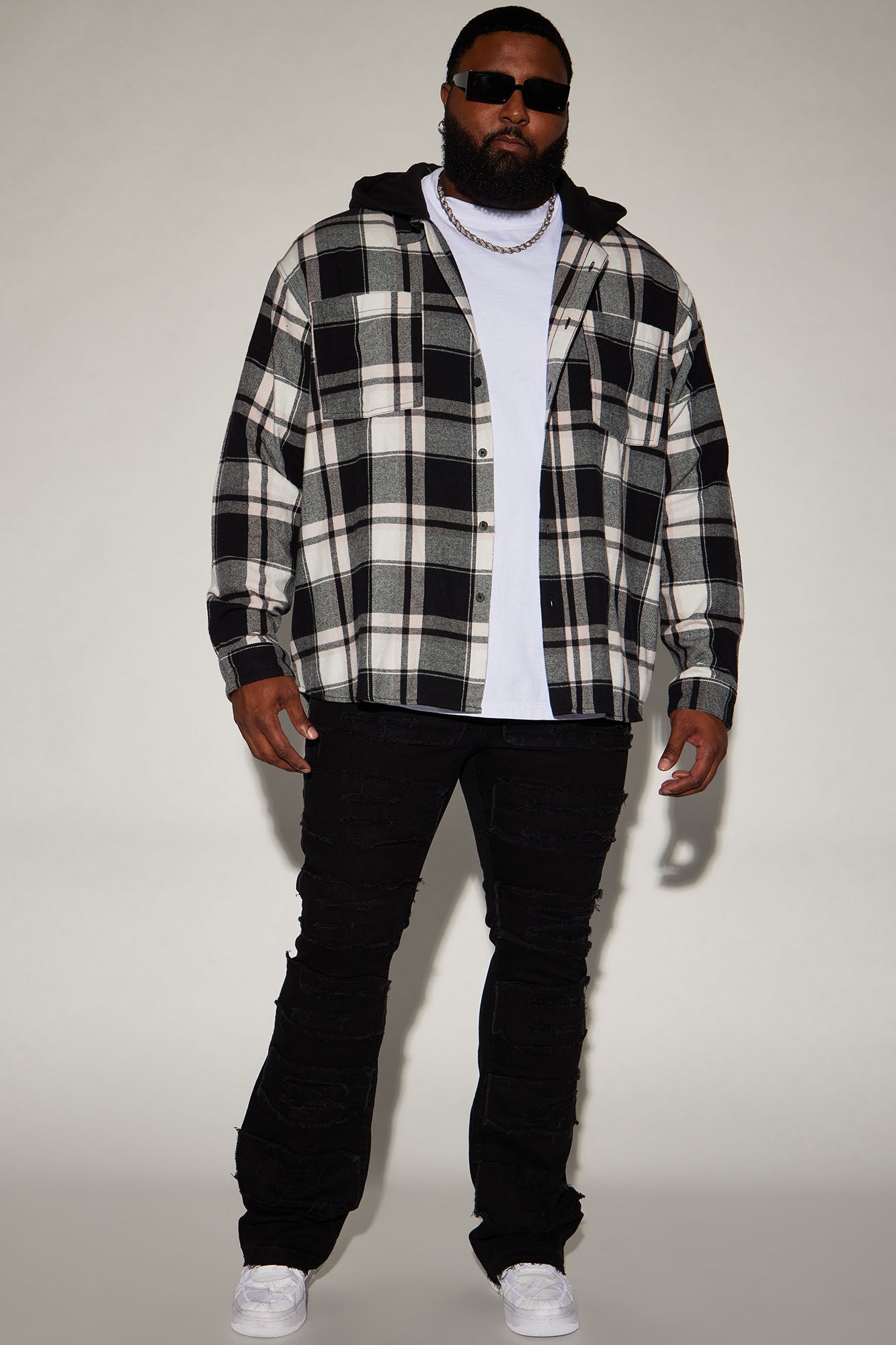 Patch Ripped Stacked Skinny Flare Jeans - Black - Image 6