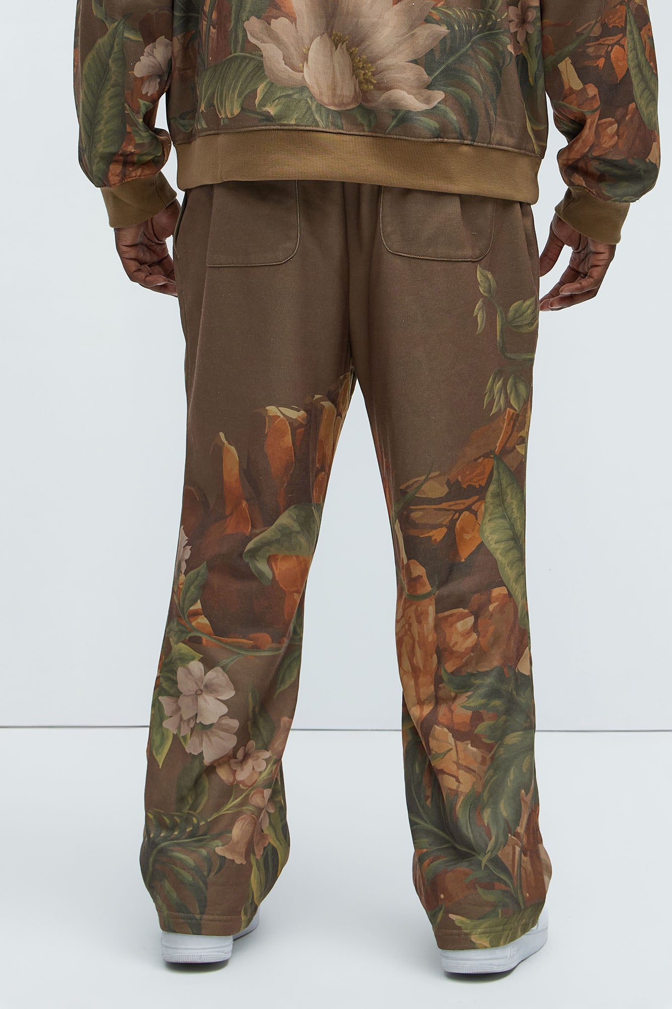Botanic Sweatpants - Brown - Image 10