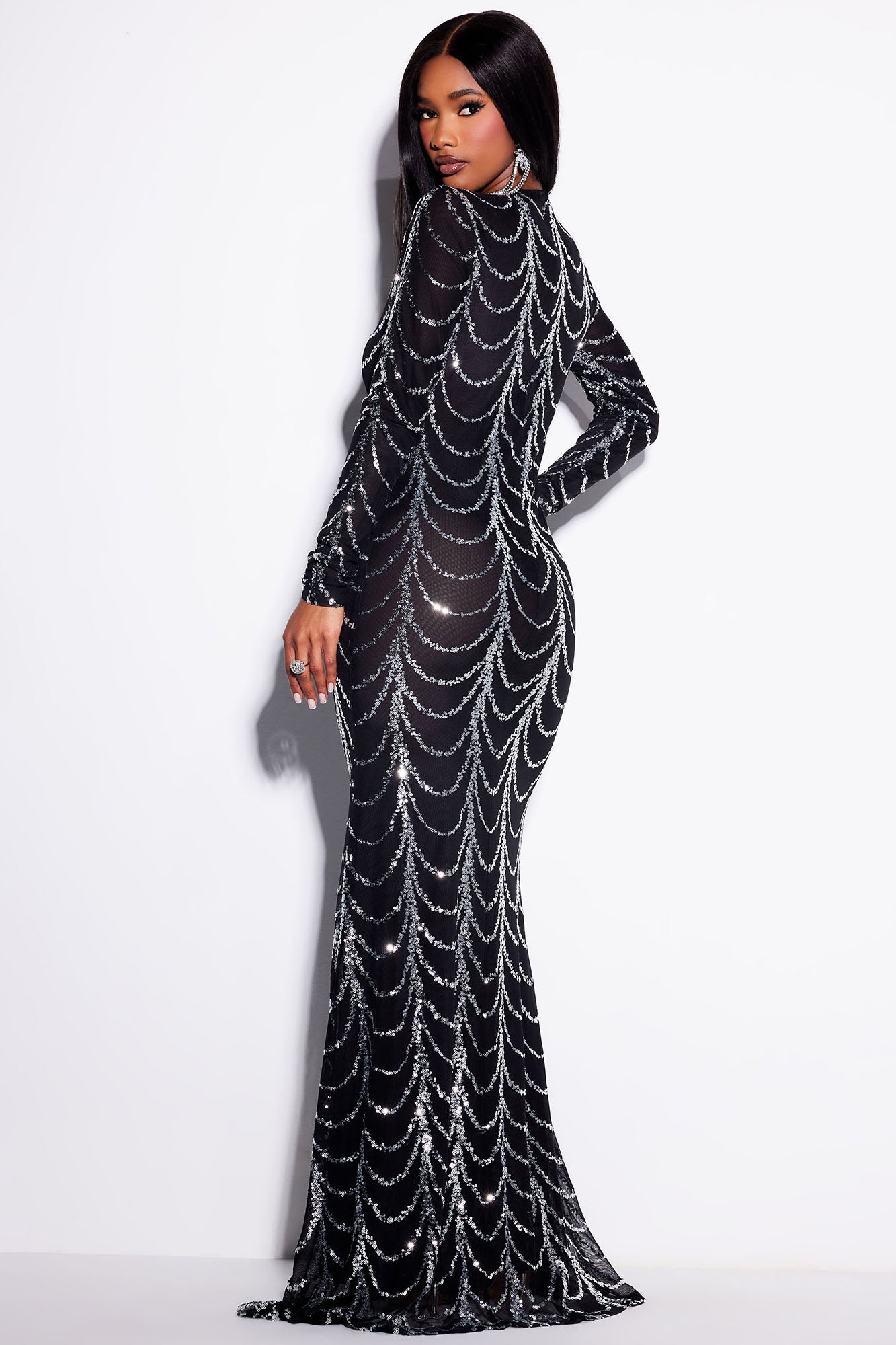 Party Moves Sequin Maxi Dress - Black - Image 7
