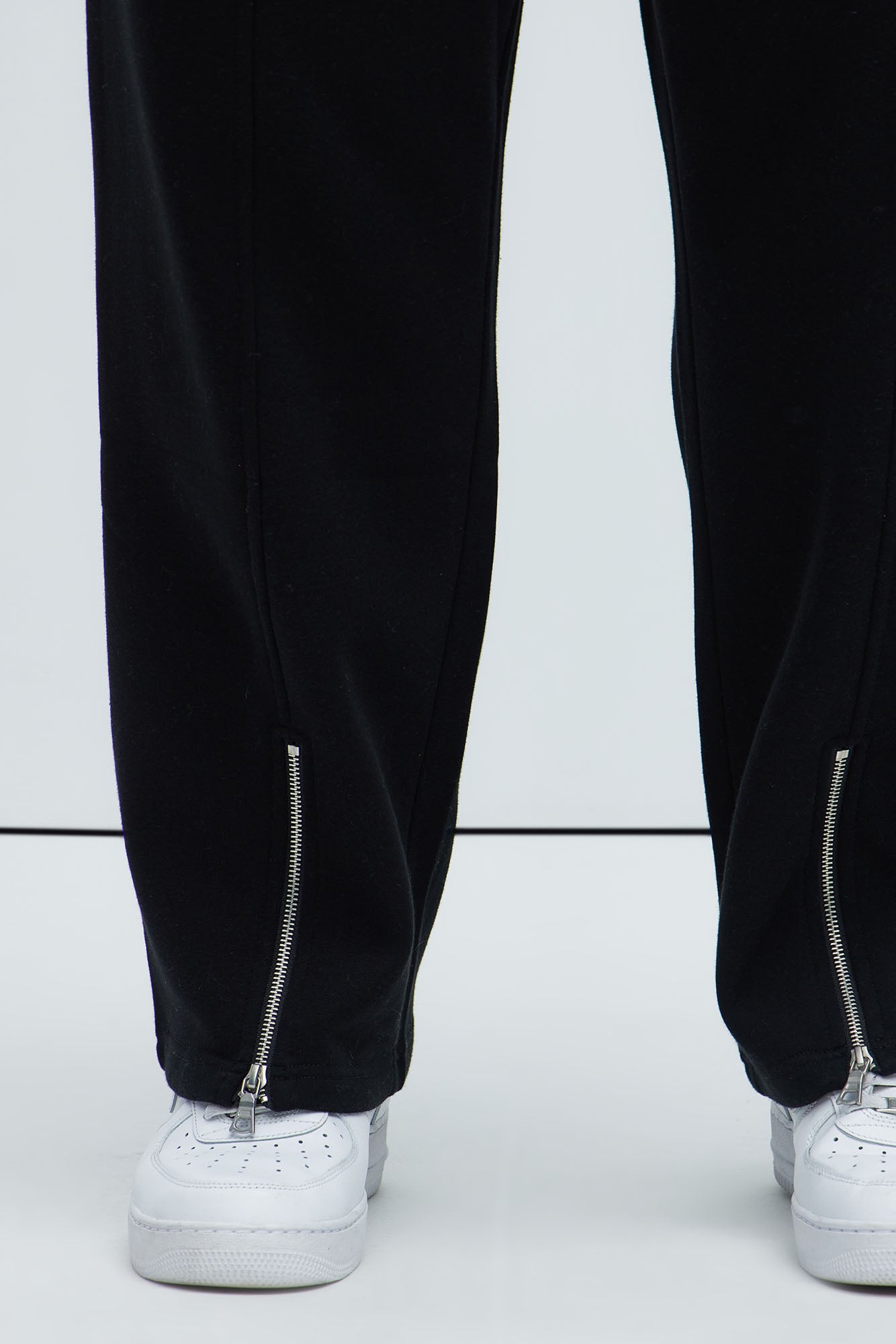 Tyson Elm Zip Hem Straight Sweatpants - Black - Image 8
