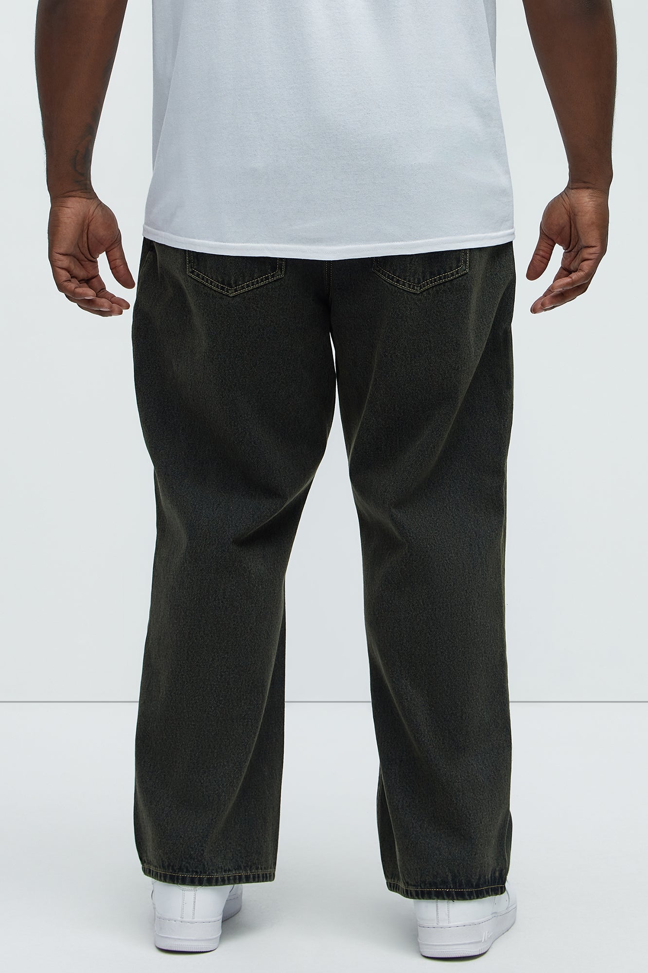 Your Everyday Straight Jeans - Black Wash - Image 9