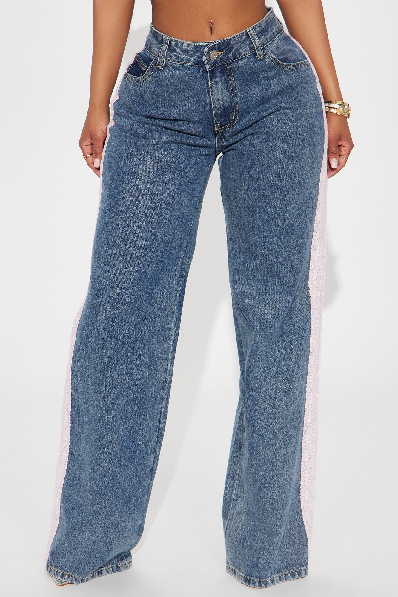 Keep It Sweet Lace Trim Bow Jeans - Light Wash - Image 4