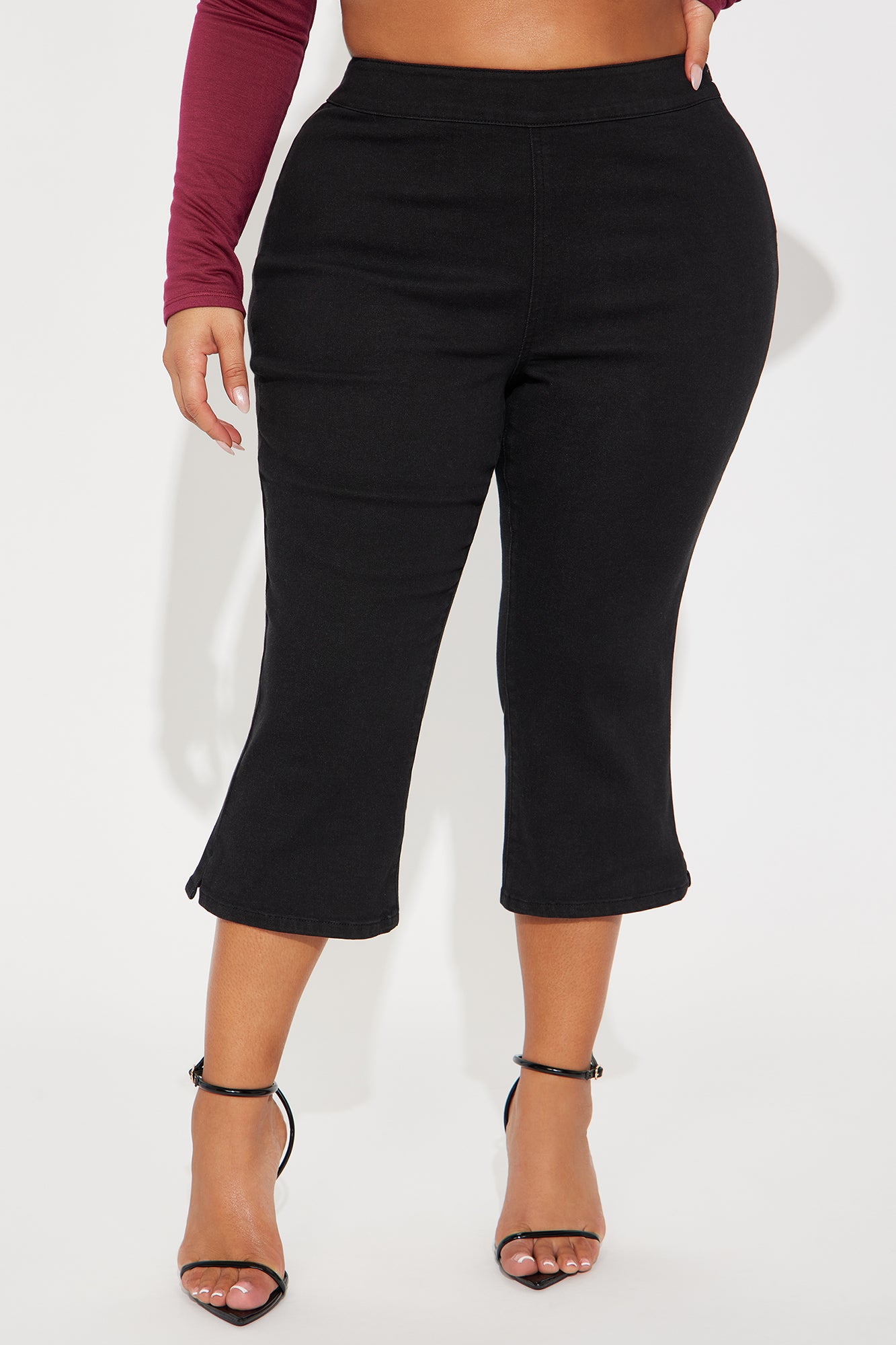 Cora Capri Pant - Black - Image 5