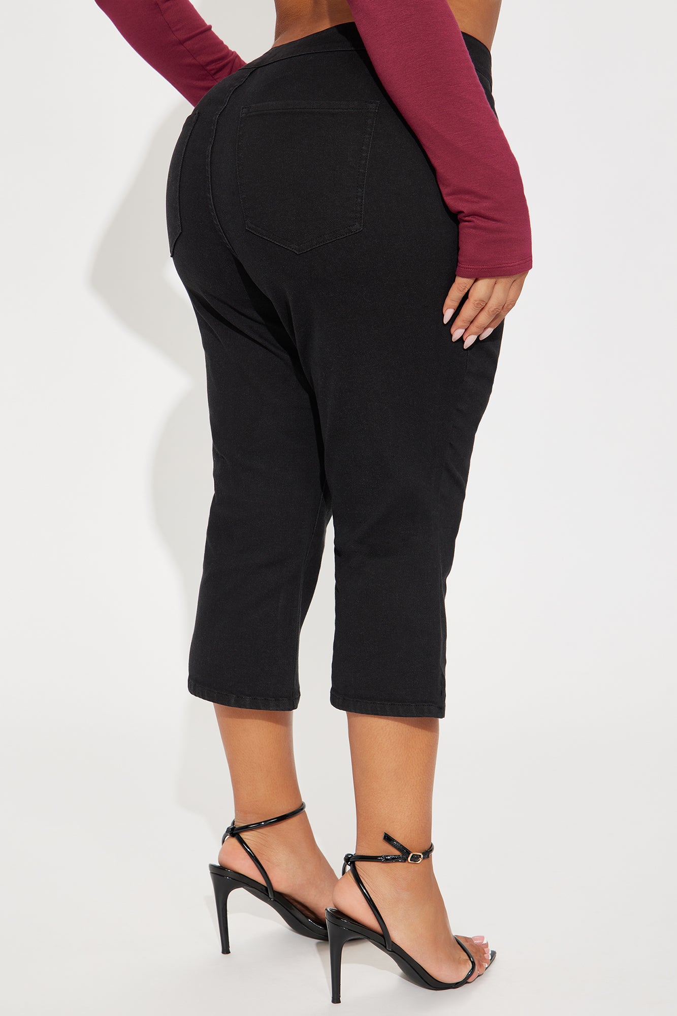 Cora Capri Pant - Black - Image 6
