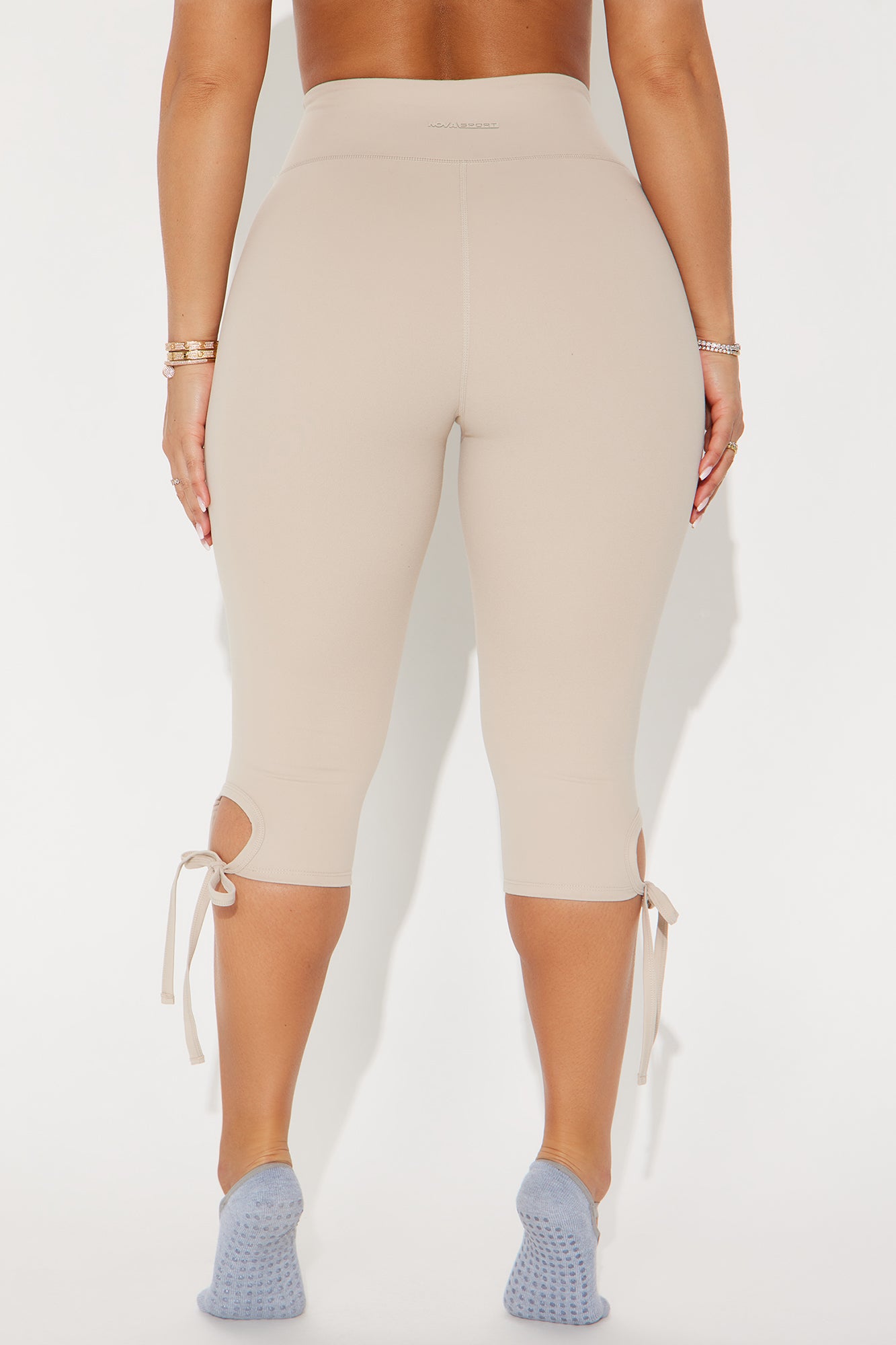 Pirouette Super Soft Active Capri - Light Taupe - Image 5