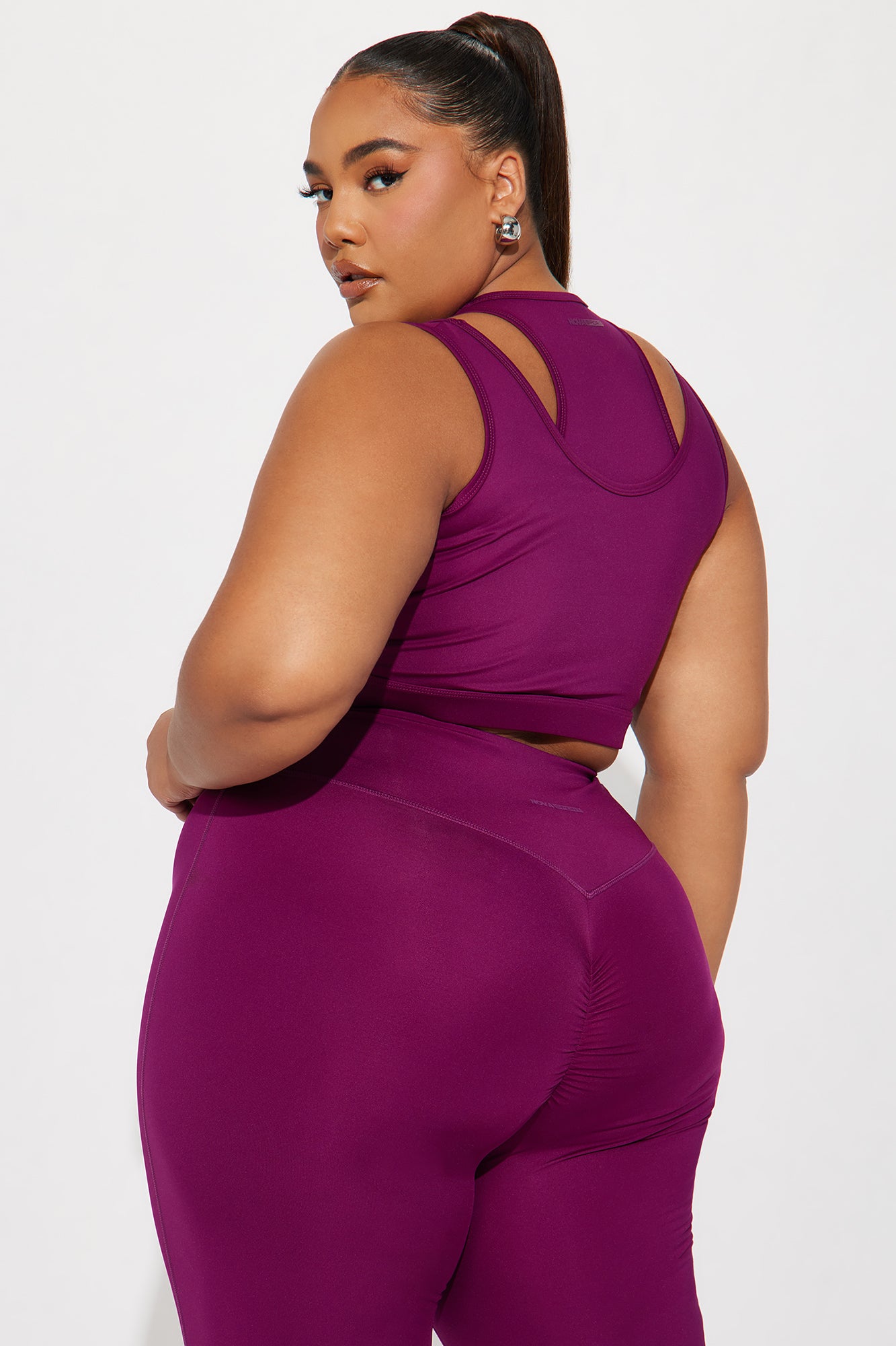 Pedal Pusher Elevate Sports Bra - Plum - Image 6